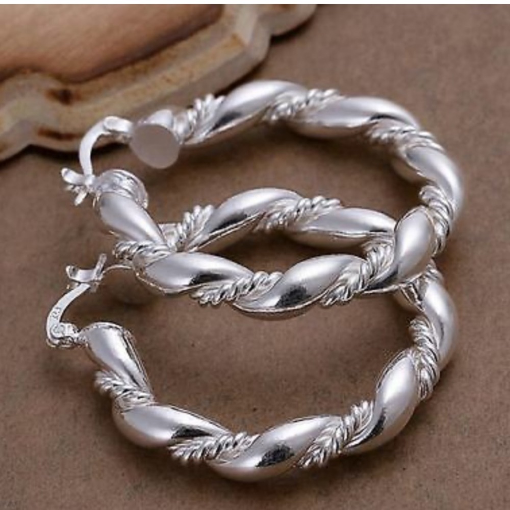 NEW Stamped 925 Sterling Silver Earrings - Picture 2 of 3